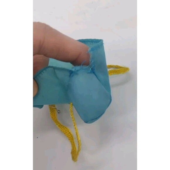 Vintage 1983 Barbie Mattel Superstar Duffle Gym Workout Bag Teal /Yellow Straps - Picture 5 of 8